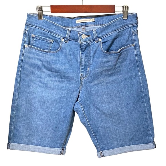 Levi’s Bermuda Jean Shorts Size 30 Rolled Cuff Medium Wash Denim - Picture 4 of 10